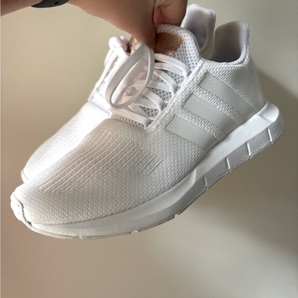 White adidas SWIFT women’s 8.5